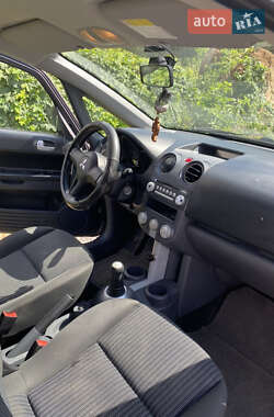 Хэтчбек Mitsubishi Colt 2008 в 