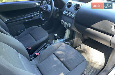 Хэтчбек Mitsubishi Colt 2006 в 