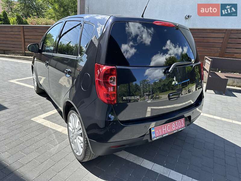 Хэтчбек Mitsubishi Colt 2013 в Черновцах