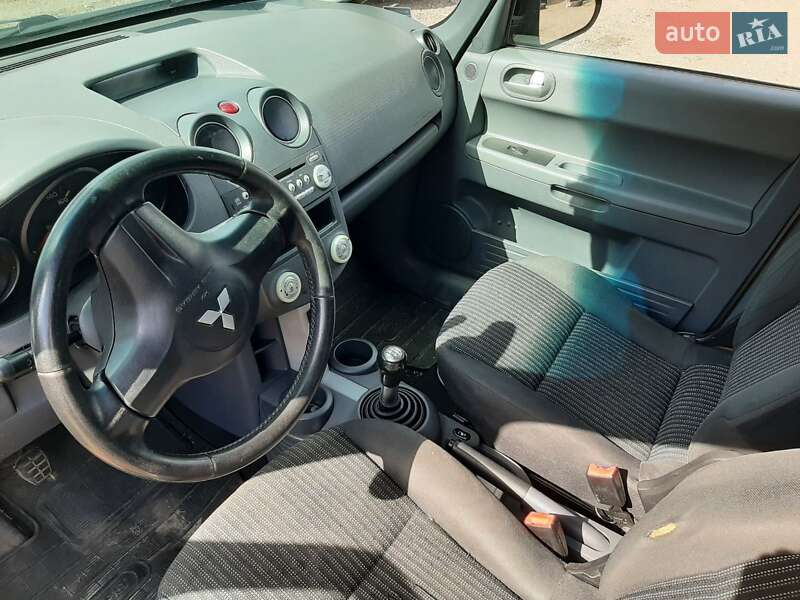 Хэтчбек Mitsubishi Colt 2008 в Черкассах