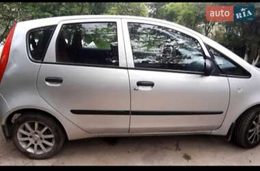 Хэтчбек Mitsubishi Colt 2007 в Львове