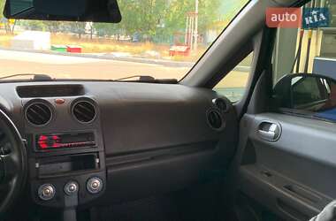 Хэтчбек Mitsubishi Colt 2005 в 