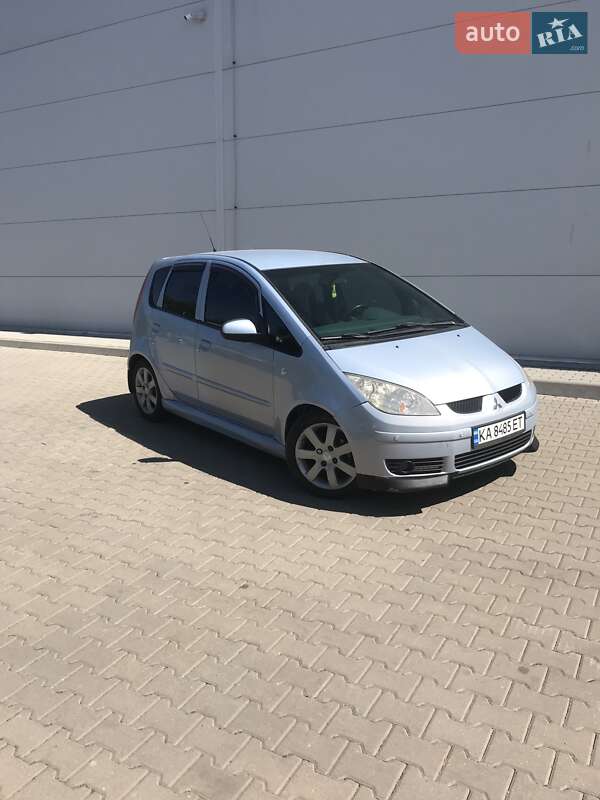 Mitsubishi Colt 2005