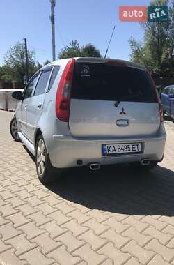 Хэтчбек Mitsubishi Colt 2005 в 
