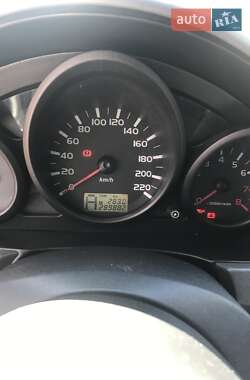 Хэтчбек Mitsubishi Colt 2005 в 