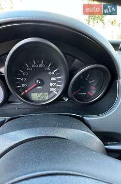 Хэтчбек Mitsubishi Colt 2005 в 