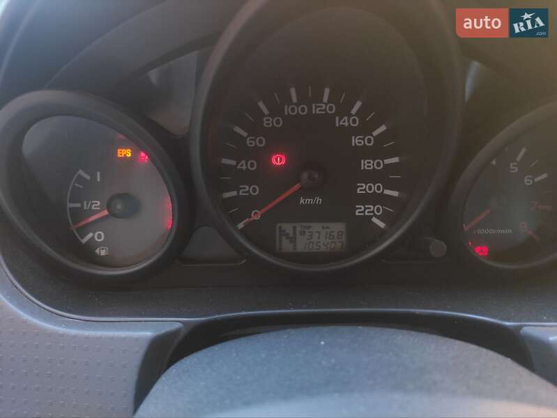 Хетчбек Mitsubishi Colt 2006 в Чернівцях фото 3 Хетчбек Mitsubishi Colt 2006 в Чернівцях