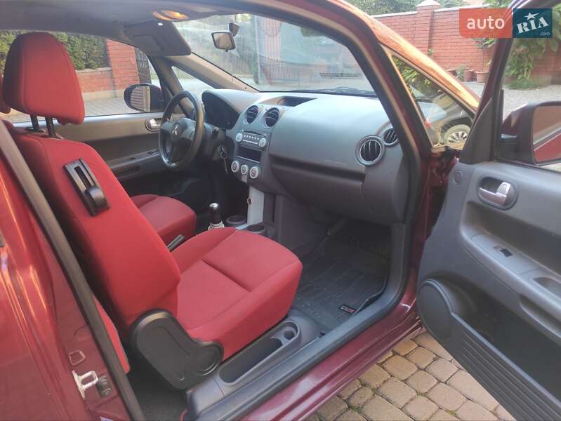 Хетчбек Mitsubishi Colt 2006 в Чернівцях фото 5 Хетчбек Mitsubishi Colt 2006 в Чернівцях