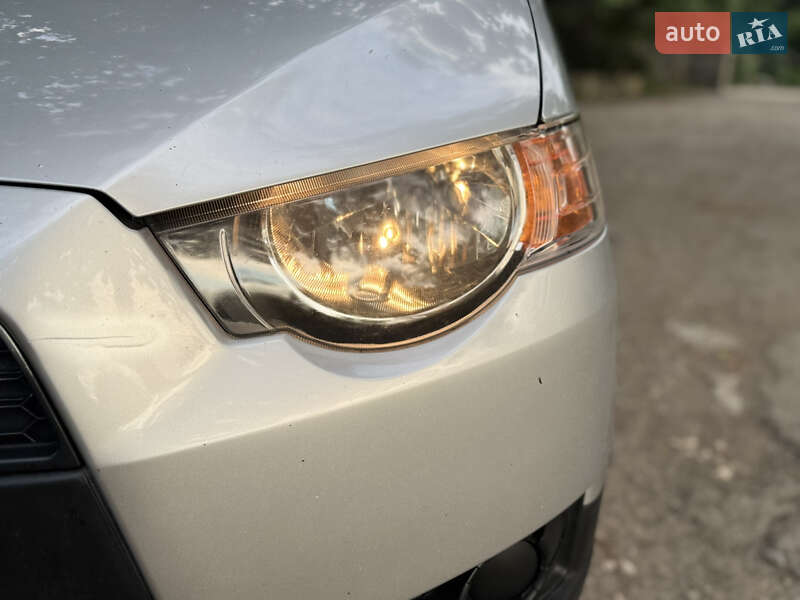 Хетчбек Mitsubishi Colt 2009 в Тернополі