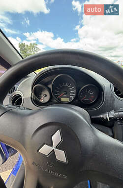 Хетчбек Mitsubishi Colt 2008 в 