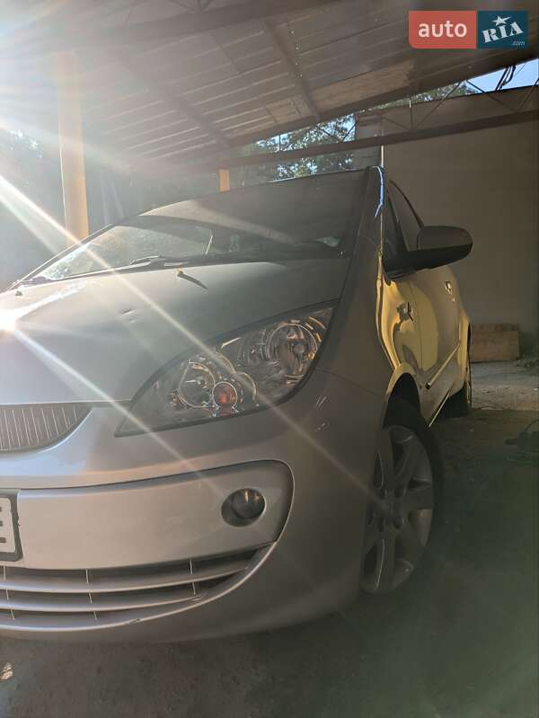 Хетчбек Mitsubishi Colt 2006 в Полтаві
