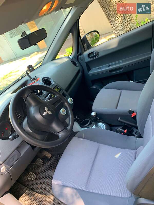 Хетчбек Mitsubishi Colt 2005 в Жмеринці