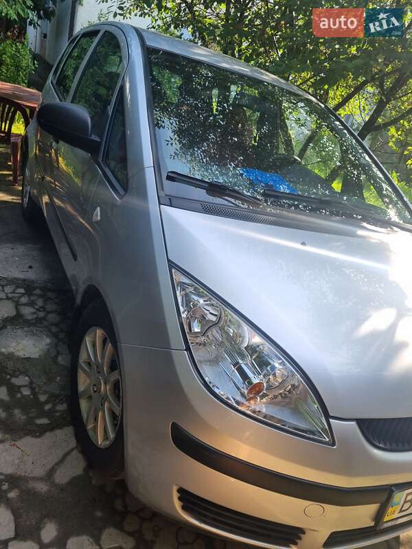 Хетчбек Mitsubishi Colt 2007 в Львові