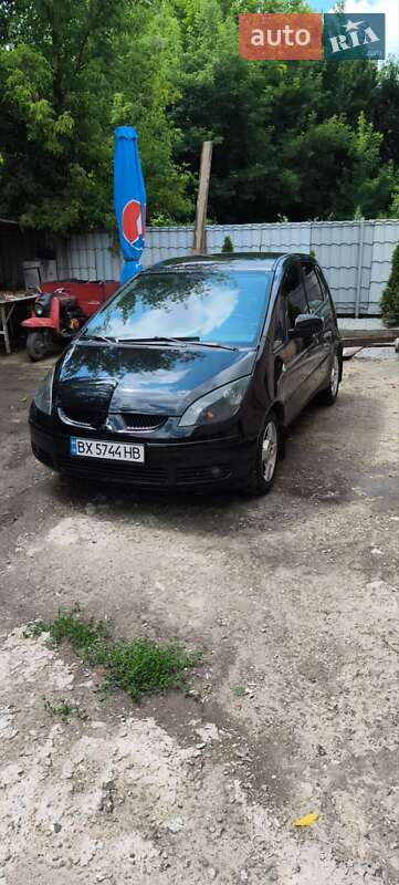Хэтчбек Mitsubishi Colt 2008 в 
