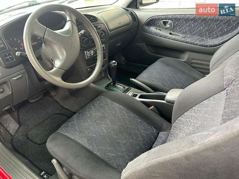 Хэтчбек Mitsubishi Colt 1998 в Овидиополе