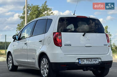 Хэтчбек Mitsubishi Colt 2010 в 