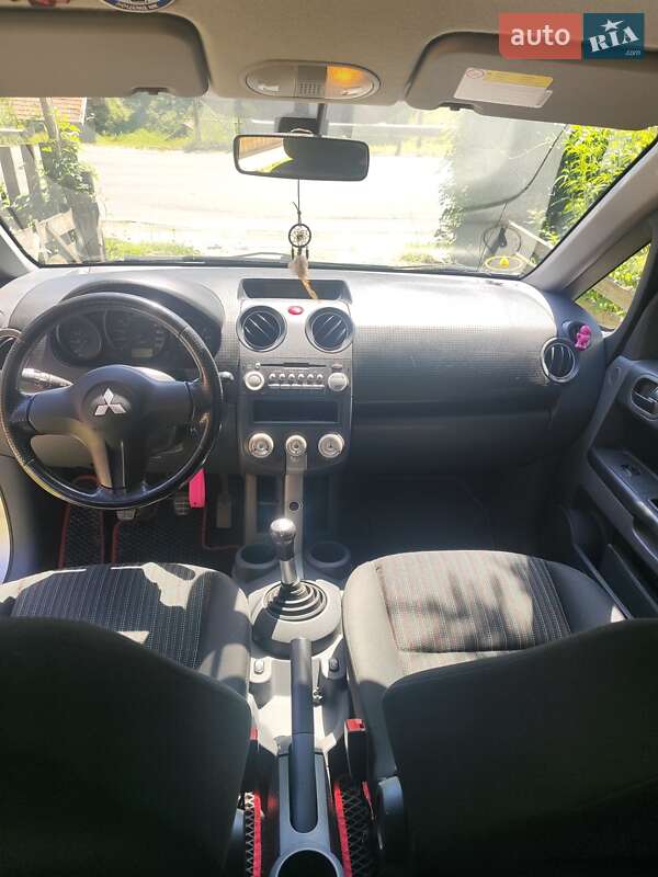 Хэтчбек Mitsubishi Colt 2008 в Сколе