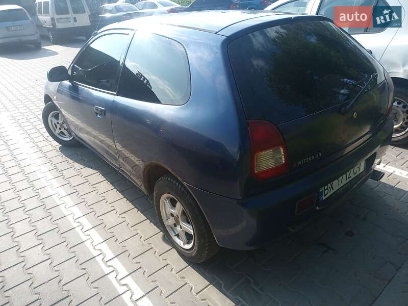 Хэтчбек Mitsubishi Colt 2001 в Хмельницком