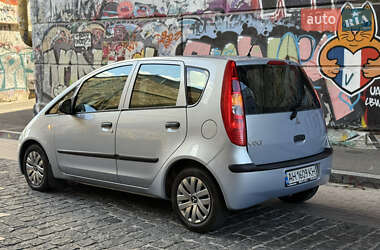 Хэтчбек Mitsubishi Colt 2005 в 