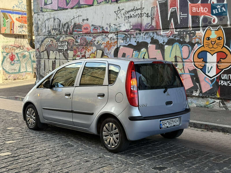 Хэтчбек Mitsubishi Colt 2005 в Одессе