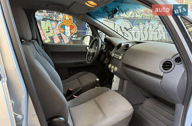 Хэтчбек Mitsubishi Colt 2005 в 