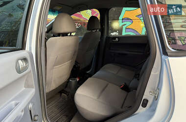 Хэтчбек Mitsubishi Colt 2005 в 