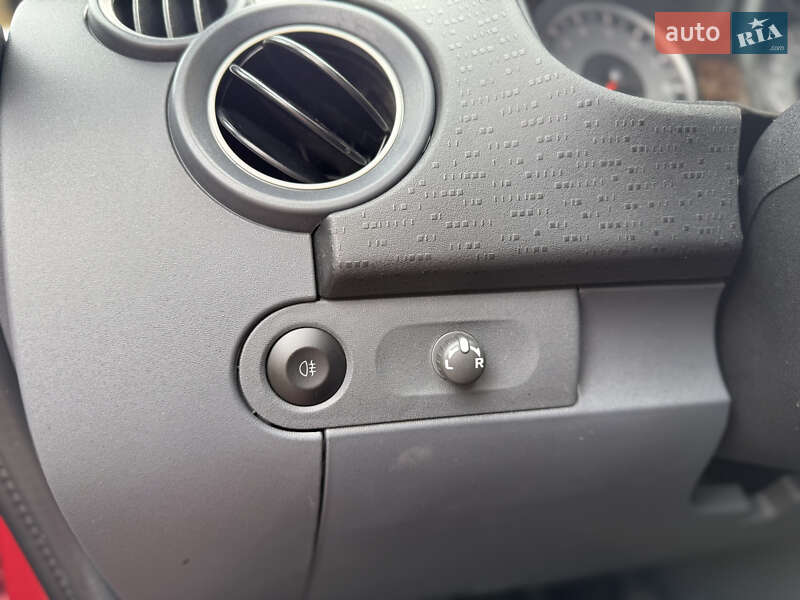 Хэтчбек Mitsubishi Colt 2009 в Черновцах