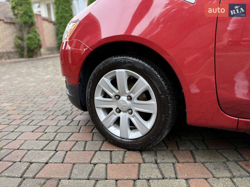 Хэтчбек Mitsubishi Colt 2009 в Черновцах