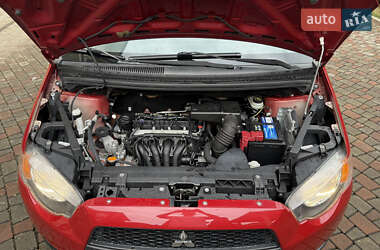 Хэтчбек Mitsubishi Colt 2009 в 