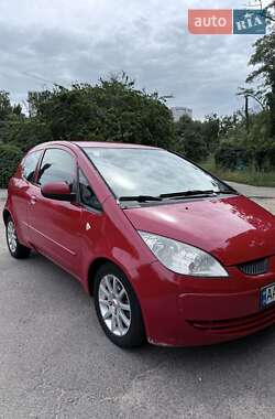 Хэтчбек Mitsubishi Colt 2006 в 