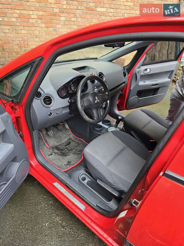 Хэтчбек Mitsubishi Colt 2007 в Киеве