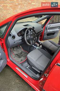 Хэтчбек Mitsubishi Colt 2007 в 