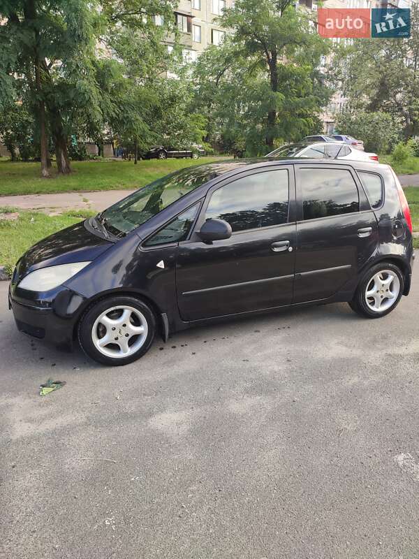 Хэтчбек Mitsubishi Colt 2008 в Киеве