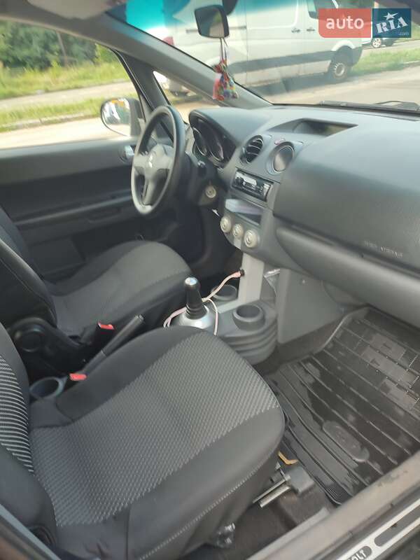 Хэтчбек Mitsubishi Colt 2008 в Киеве