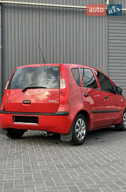 Хэтчбек Mitsubishi Colt 2009 в 