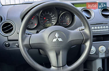 Хэтчбек Mitsubishi Colt 2009 в 