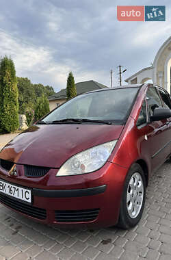 Хэтчбек Mitsubishi Colt 2005 в 
