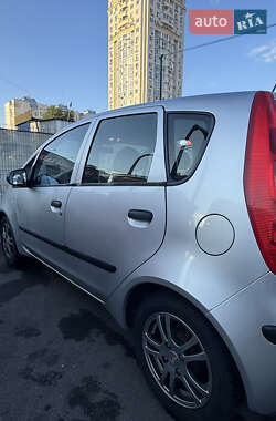 Хэтчбек Mitsubishi Colt 2006 в 