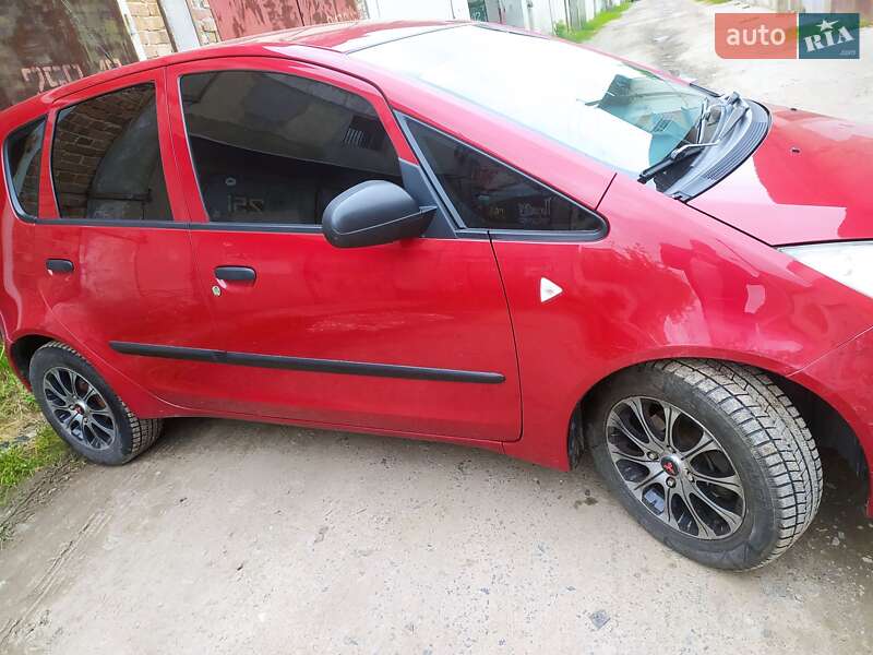 Хэтчбек Mitsubishi Colt 2008 в Ивано-Франковске