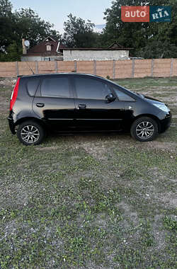 Хэтчбек Mitsubishi Colt 2007 в 