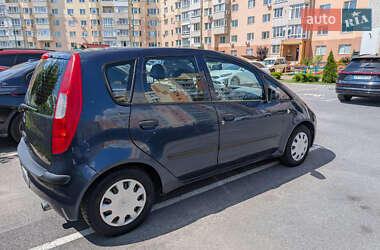 Хэтчбек Mitsubishi Colt 2005 в 