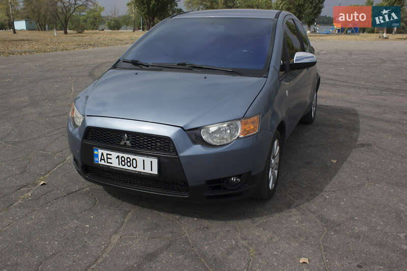 Хэтчбек Mitsubishi Colt 2008 в 