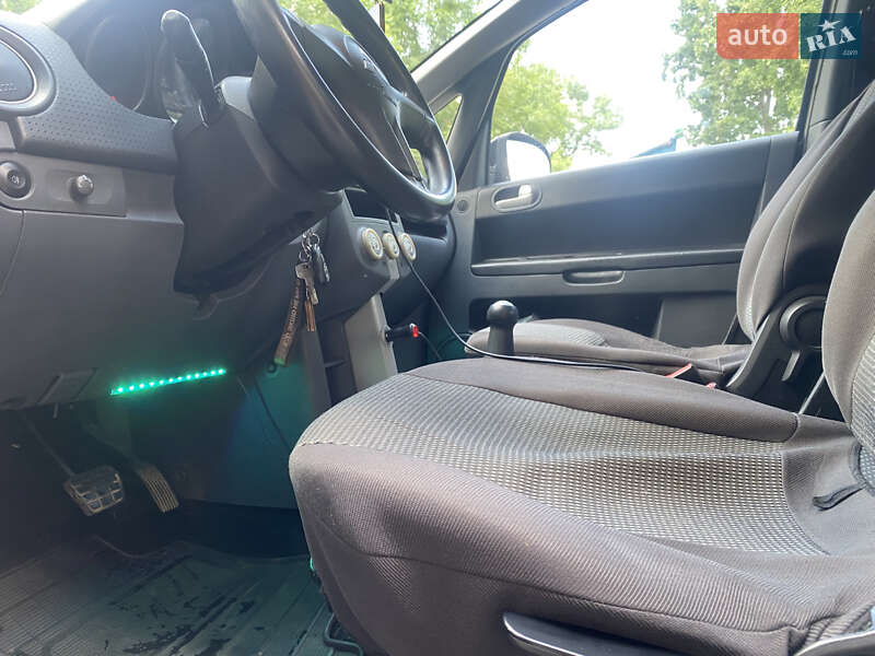 Хетчбек Mitsubishi Colt 2008 в Гайсину