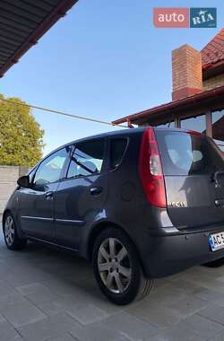 Хэтчбек Mitsubishi Colt 2006 в 