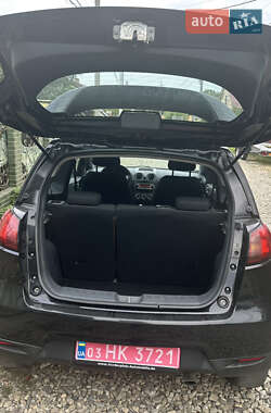 Хэтчбек Mitsubishi Colt 2010 в 