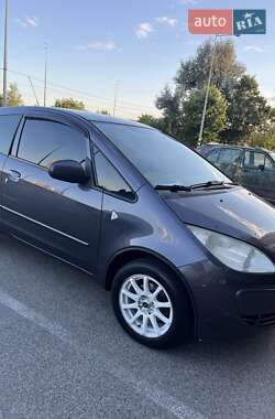 Хэтчбек Mitsubishi Colt 2006 в Киеве