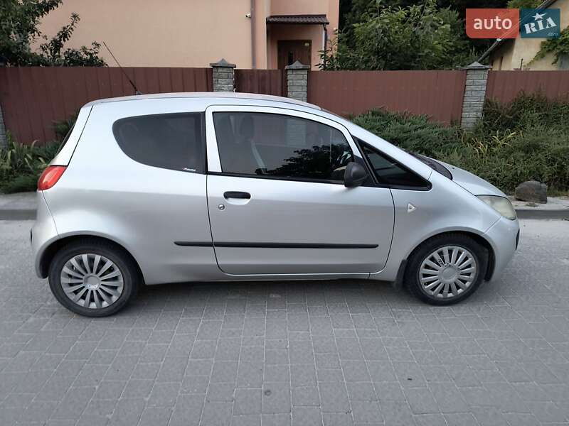 Хэтчбек Mitsubishi Colt 2005 в Львове