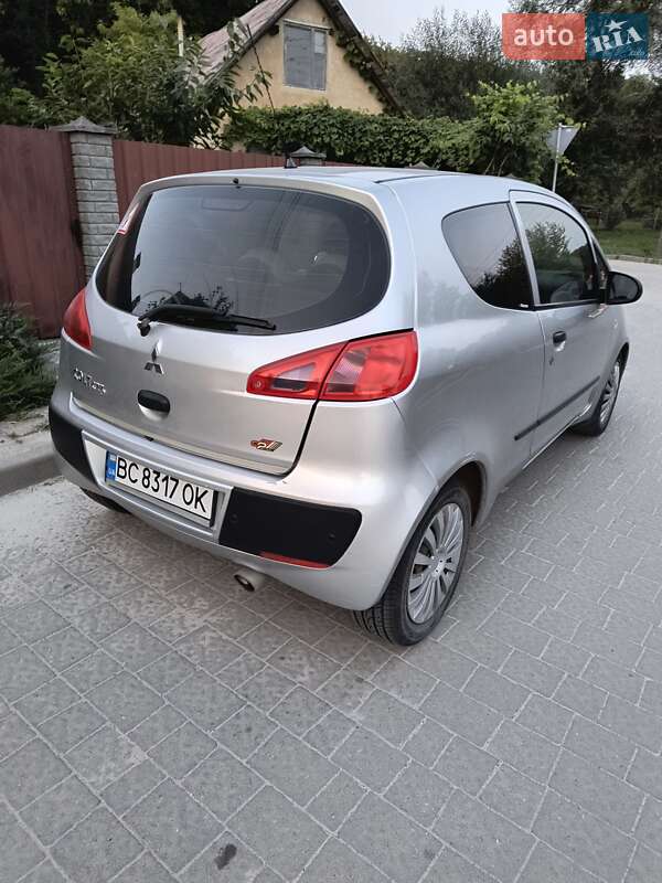 Хэтчбек Mitsubishi Colt 2005 в Львове