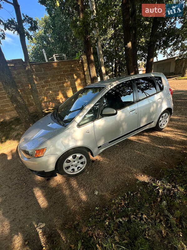 Хэтчбек Mitsubishi Colt 2011 в Ровно