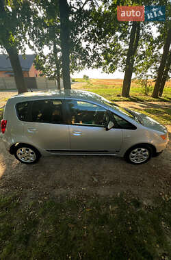 Хэтчбек Mitsubishi Colt 2011 в 